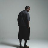 HOOD HOUSE ESSENTIAL PIGMENT BLACK POLO